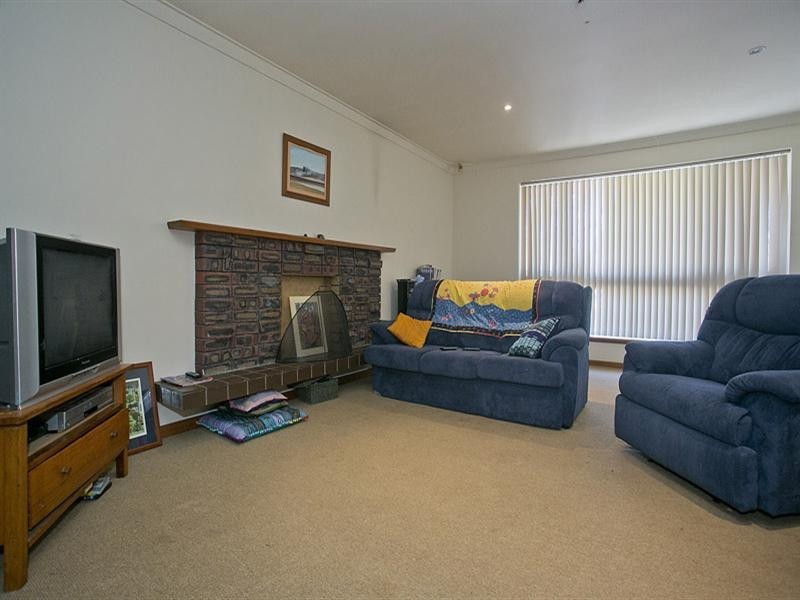 3 Pipers Place, Kalamunda WA 6076