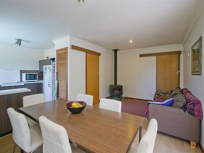 3 Pipers Place, Kalamunda WA 6076