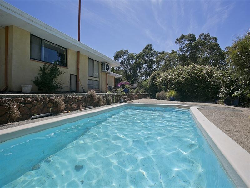 3 Pipers Place, Kalamunda WA 6076