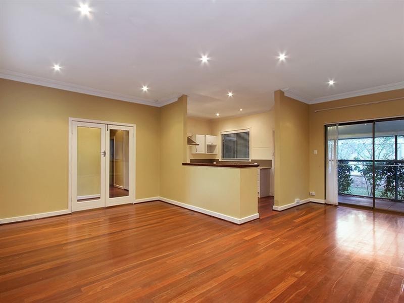 63 Lyndhurst Road, Kalamunda WA 6076