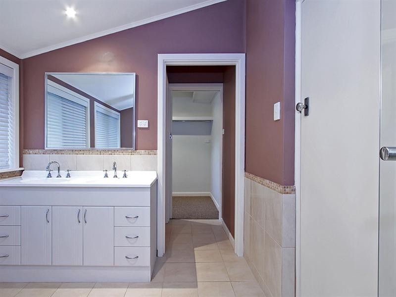 63 Lyndhurst Road, Kalamunda WA 6076