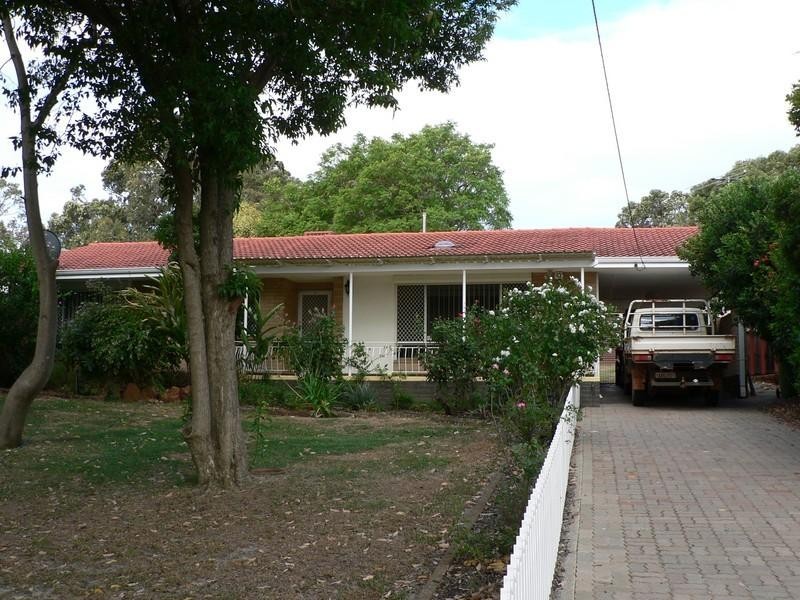 31 Gloucester Road, Kalamunda WA 6076