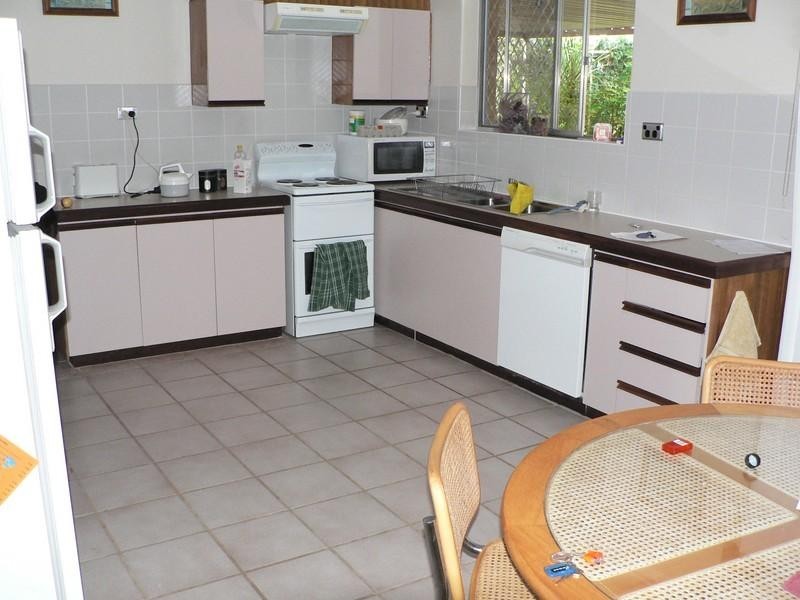 31 Gloucester Road, Kalamunda WA 6076