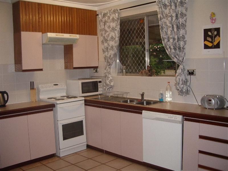 31 Gloucester Road, Kalamunda WA 6076