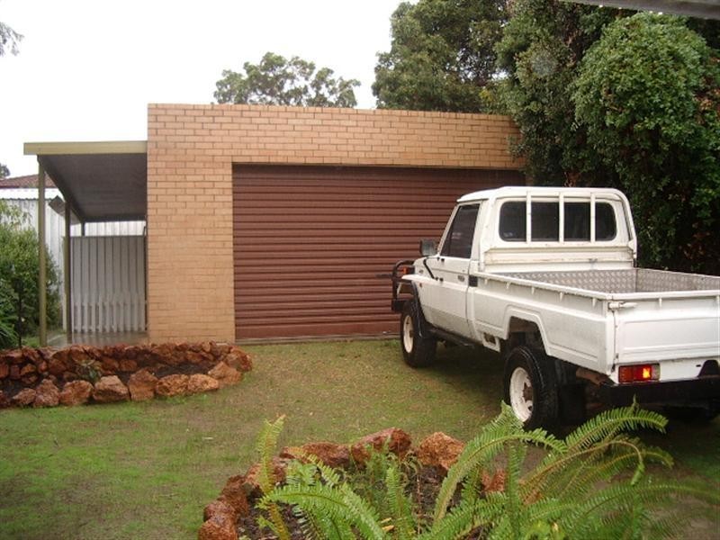 31 Gloucester Road, Kalamunda WA 6076