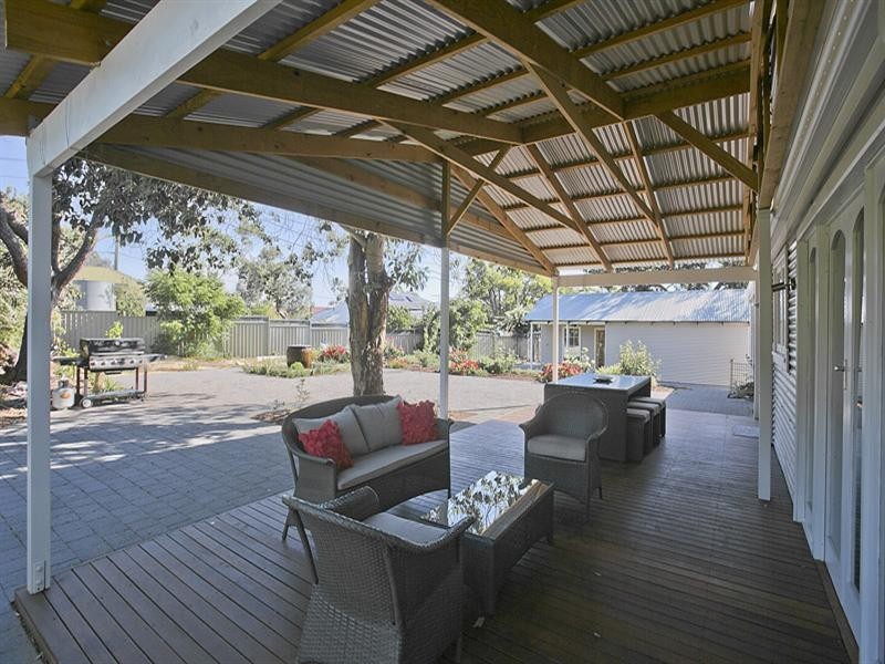 10 Stanhope Road, Kalamunda WA 6076