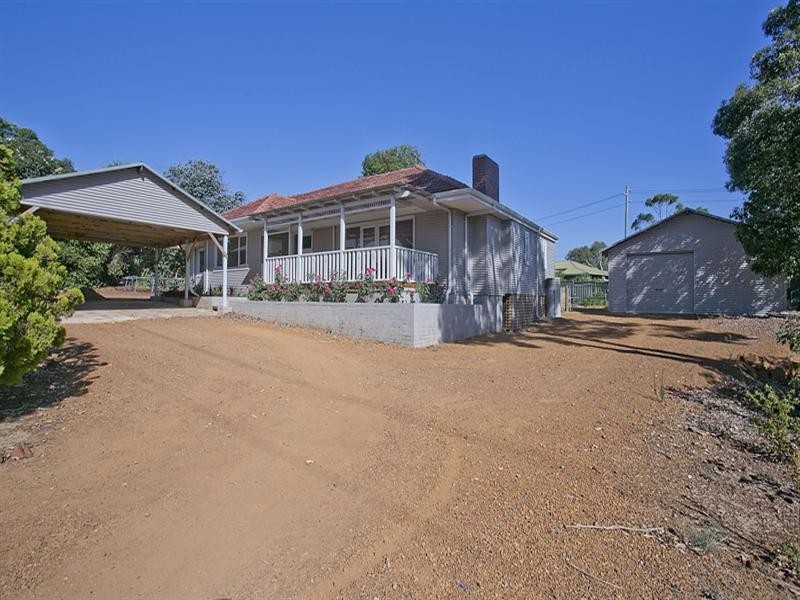 10 Stanhope Road, Kalamunda WA 6076