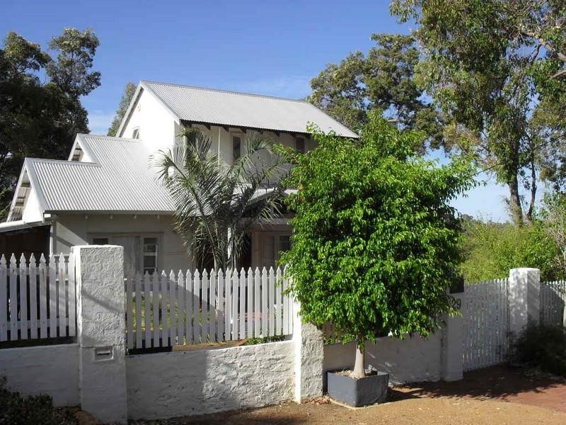 29 Parke Road, Gooseberry Hill WA 6076