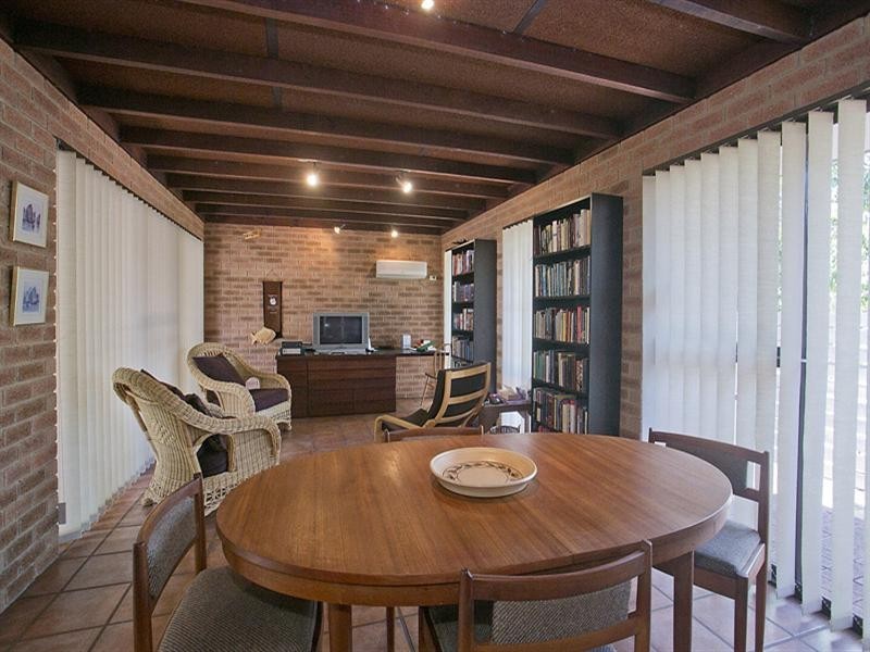 17 Rosemount Terrace, Lesmurdie WA 6076