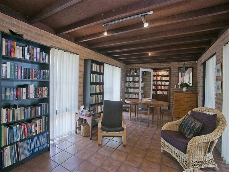 17 Rosemount Terrace, Lesmurdie WA 6076