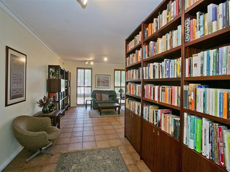 17 Rosemount Terrace, Lesmurdie WA 6076