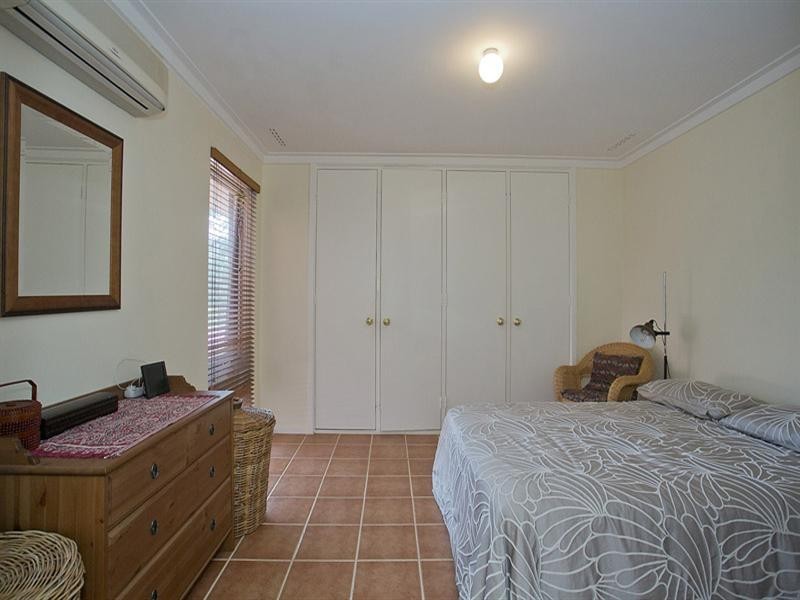 17 Rosemount Terrace, Lesmurdie WA 6076