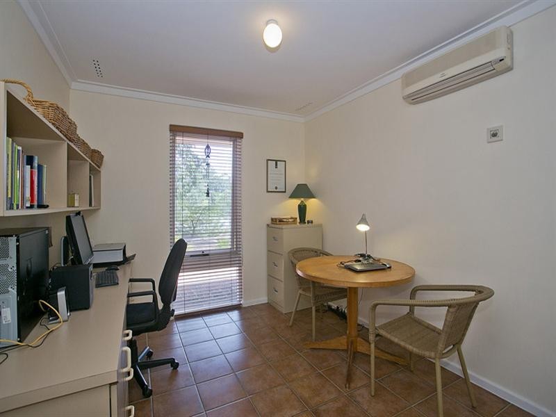 17 Rosemount Terrace, Lesmurdie WA 6076