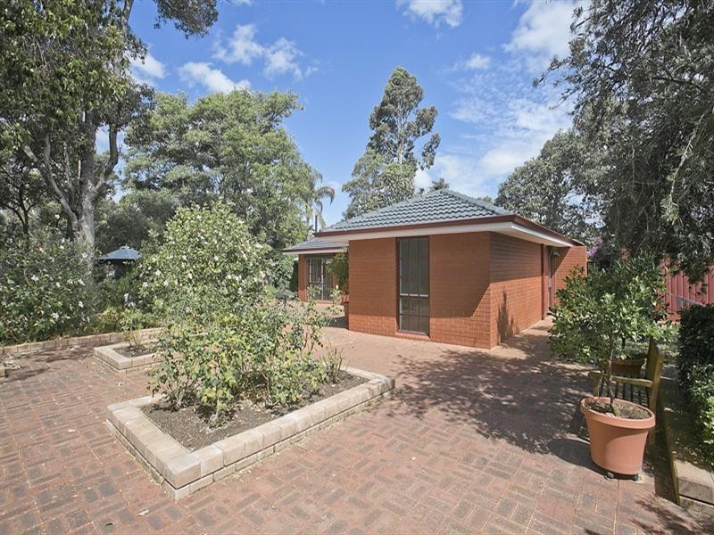 17 Rosemount Terrace, Lesmurdie WA 6076