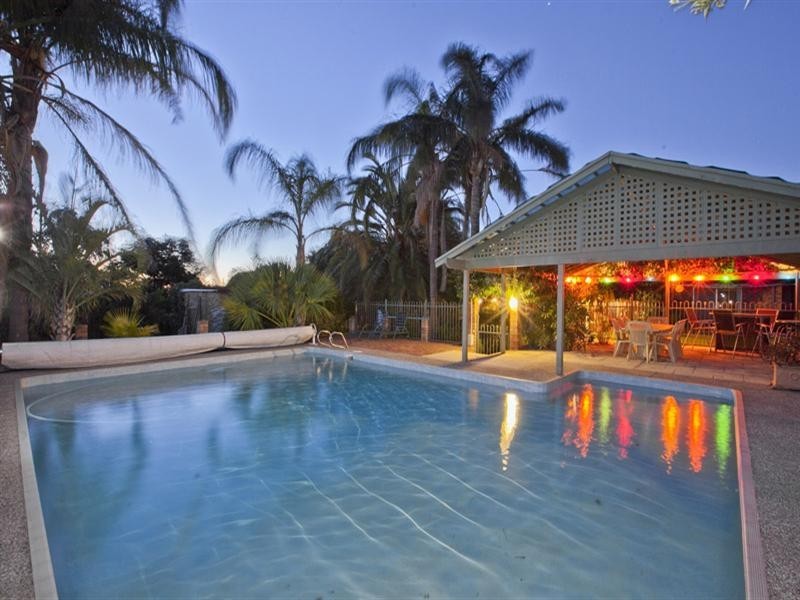 17 Glyde Road, Lesmurdie WA 6076