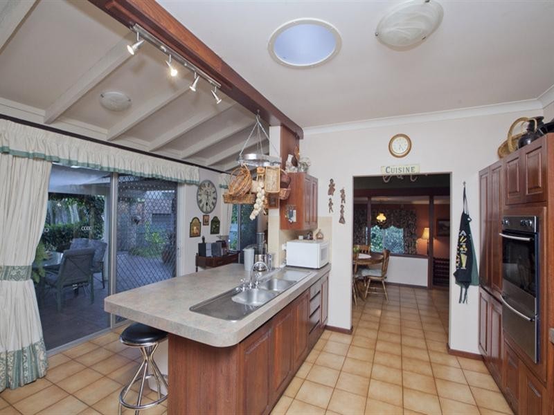 17 Glyde Road, Lesmurdie WA 6076