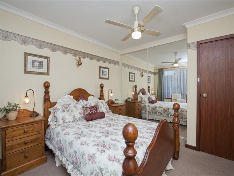 17 Glyde Road, Lesmurdie WA 6076