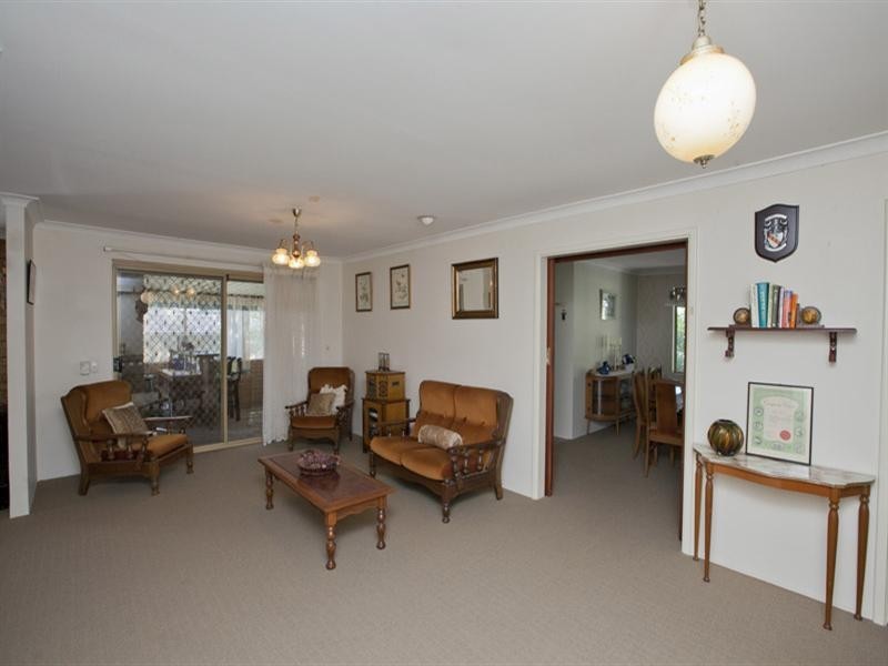 90 Grove Road, Lesmurdie WA 6076