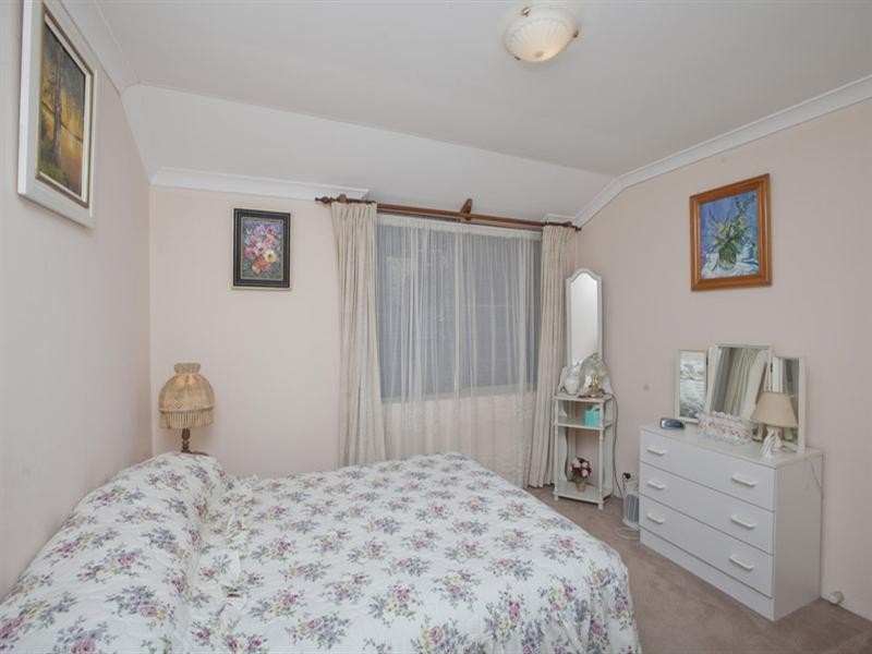 18 Collins Road, Kalamunda WA 6076