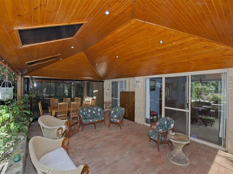 18 Collins Road, Kalamunda WA 6076