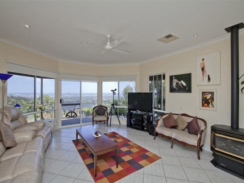 15 City Vista, Gooseberry Hill WA 6076