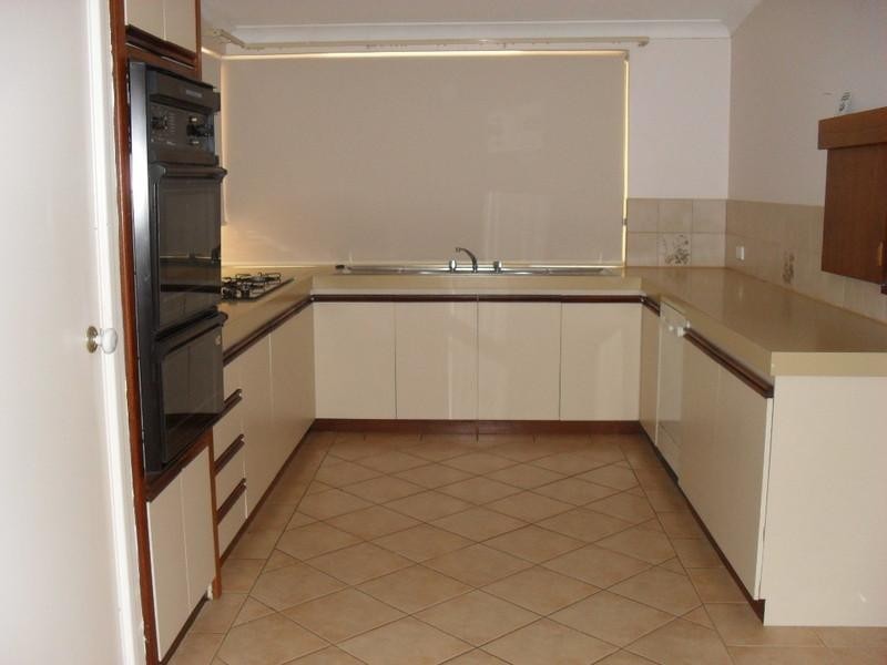 195 Lesmurdie Road, Lesmurdie WA 6076