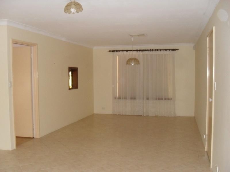 195 Lesmurdie Road, Lesmurdie WA 6076