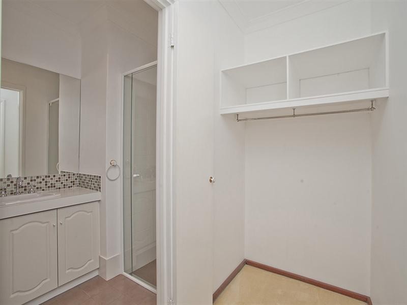 61 Regency Drive, Thornlie WA 6108