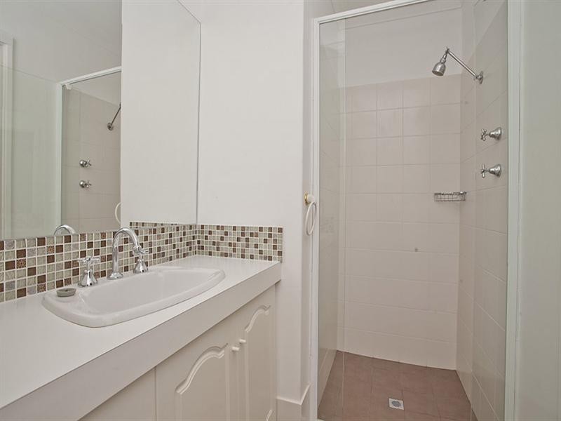 61 Regency Drive, Thornlie WA 6108