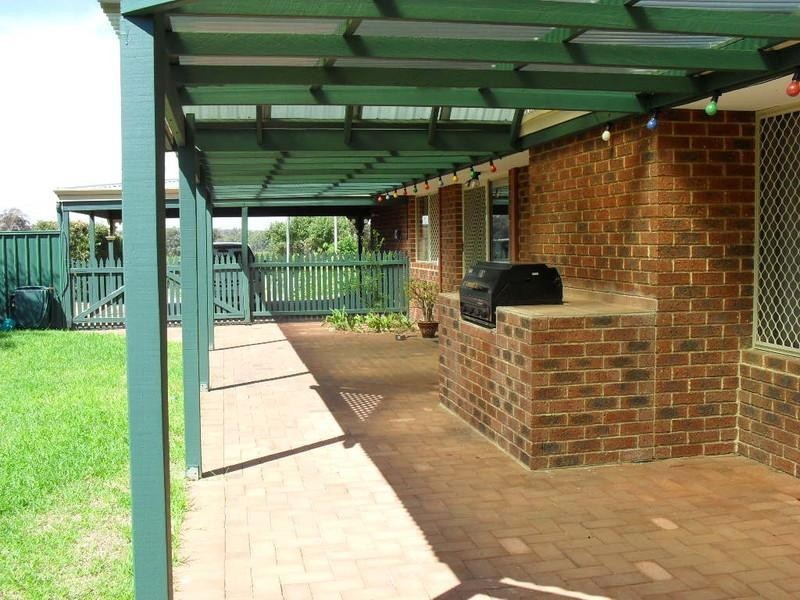 19 Halleendale Road, Walliston WA 6076