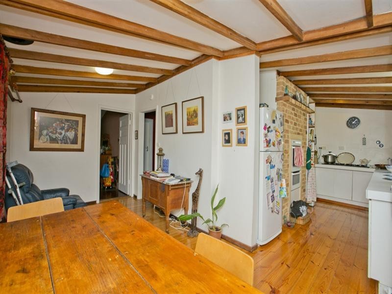 5 Nairn Road, Bickley WA 6076