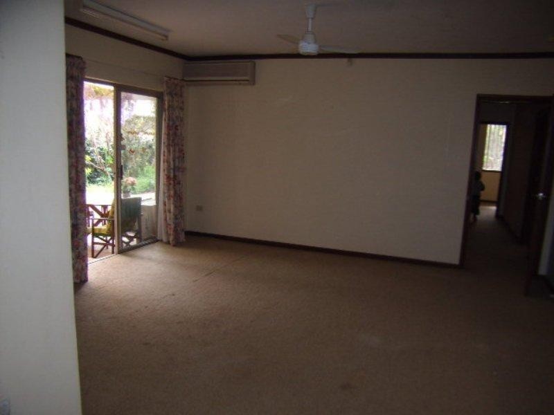 42 Railway Road, Kalamunda WA 6076