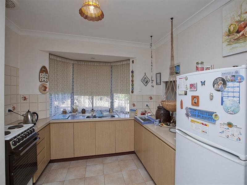 4/35 Poets Lane, Kalamunda WA 6076