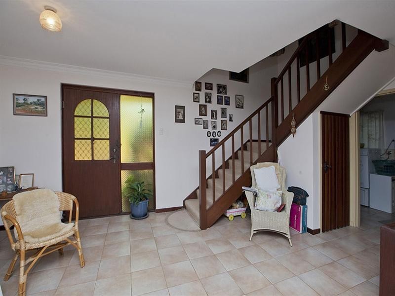 4/35 Poets Lane, Kalamunda WA 6076