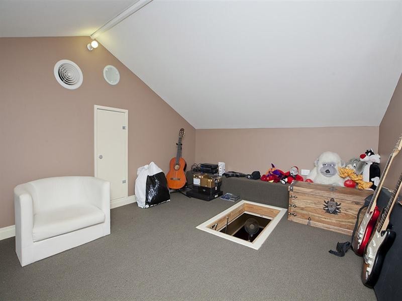 35 Coronilla Way, Forrestfield WA 6058