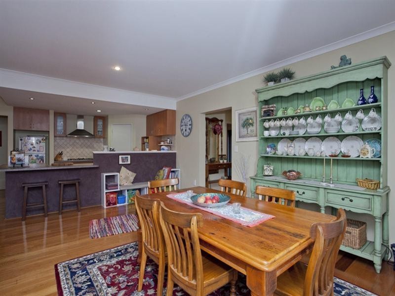 58 Hawkvale Road, High Wycombe WA 6057