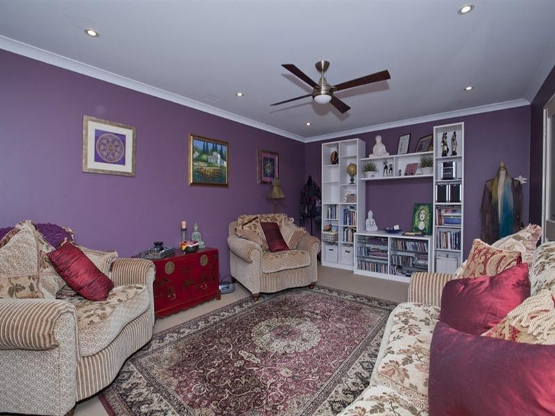 58 Hawkvale Road, High Wycombe WA 6057