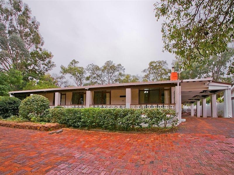 22 Headingly Road, Kalamunda WA 6076