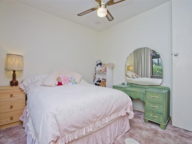 22 Headingly Road, Kalamunda WA 6076