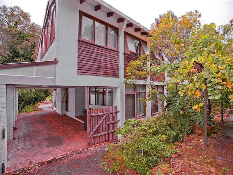 22 Headingly Road, Kalamunda WA 6076