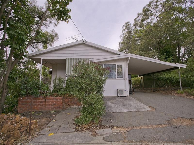 12 Snowball Road, Kalamunda WA 6076