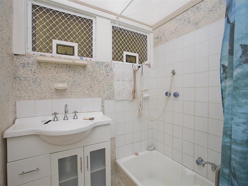 12 Snowball Road, Kalamunda WA 6076