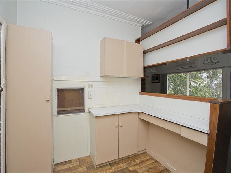 12 Snowball Road, Kalamunda WA 6076