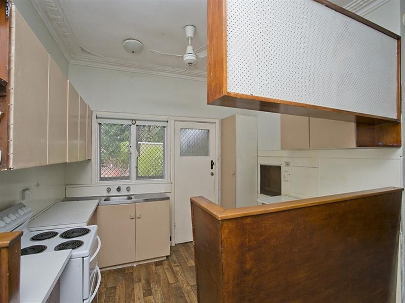 12 Snowball Road, Kalamunda WA 6076