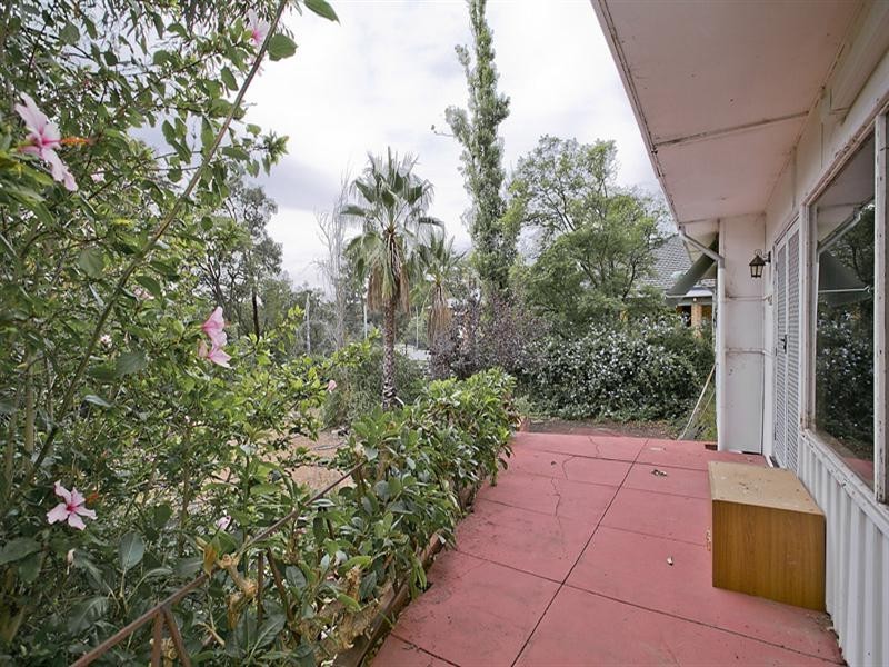 12 Snowball Road, Kalamunda WA 6076