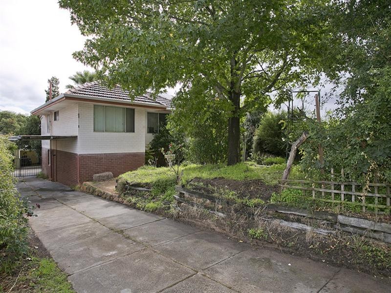 236 Canning Road, Lesmurdie WA 6076