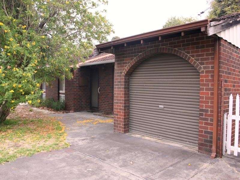 24 Berberis Way, Forrestfield WA 6058