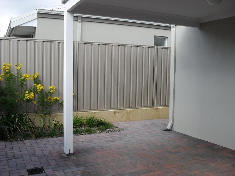 2/31 Boonooloo Road, Kalamunda WA 6076