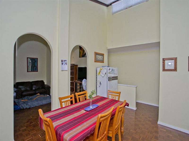 36 Robins Road, Kalamunda WA 6076