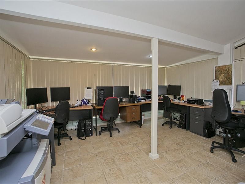 36 Robins Road, Kalamunda WA 6076